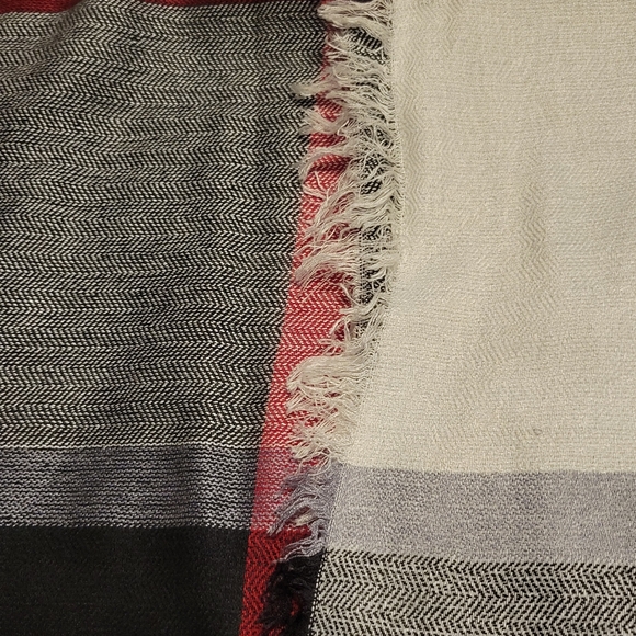 New Celtic Ore Wrap Scarf - Picture 11 of 13